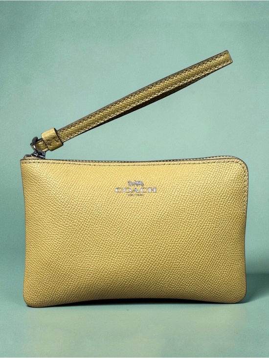 Coach Handbags - COACH Small Yellow Crossgrain Leather Corner Zip Wristlet Pouch Wallet Purse
